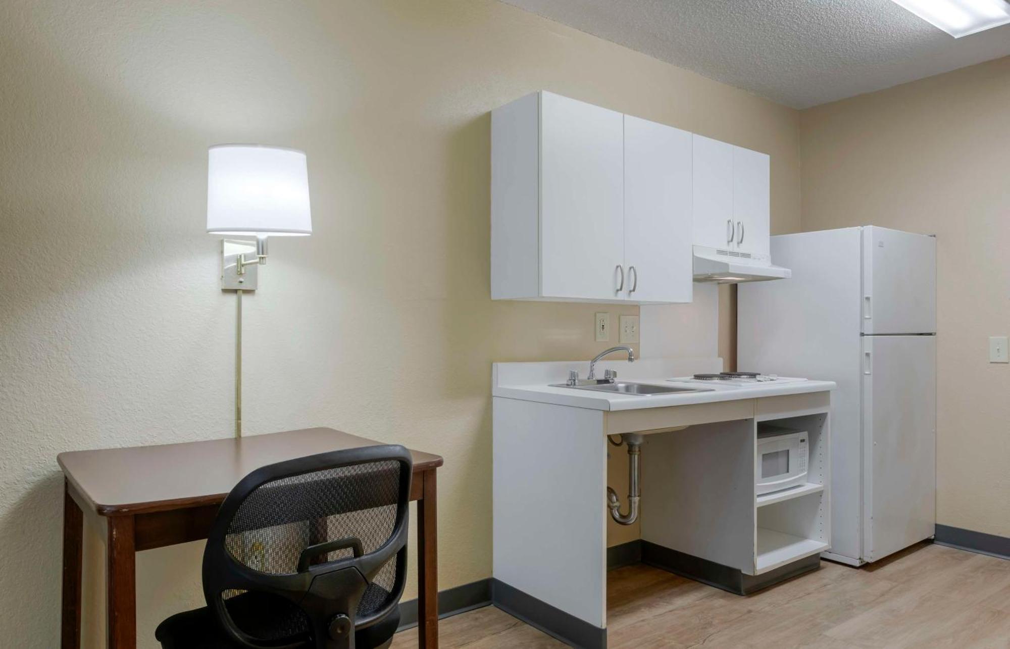 Extended Stay America Suites - Orlando - Maitland - 1776 Pembrook Dr Exterior photo